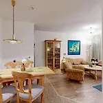 Strandnahe Mit Schwimmbad Im Haus, A Cappella 07, Apartmán *