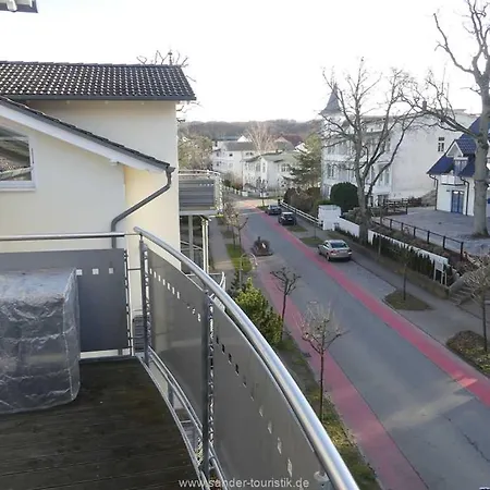 Strandnahe Mit Schwimmbad Im Haus, A Cappella 07, Apartment Binz