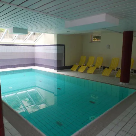 Apartment Strandnahe Mit Schwimmbad Im Haus, A Cappella 07, *