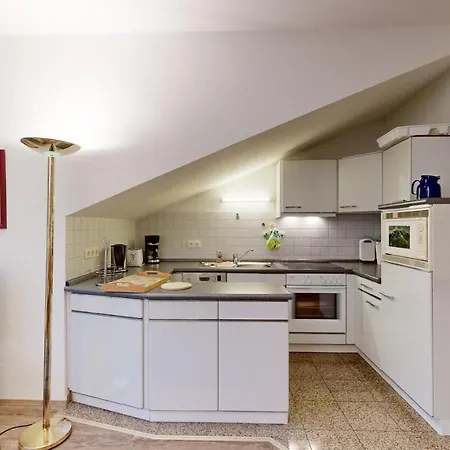 Strandnahe Mit Schwimmbad Im Haus, A Cappella 07, Apartment Binz