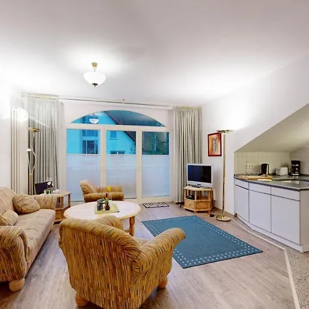 Strandnahe Mit Schwimmbad Im Haus, A Cappella 07, *