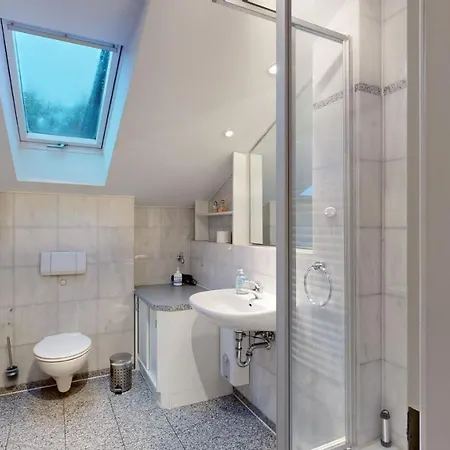 Strandnahe Mit Schwimmbad Im Haus, A Cappella 07, *