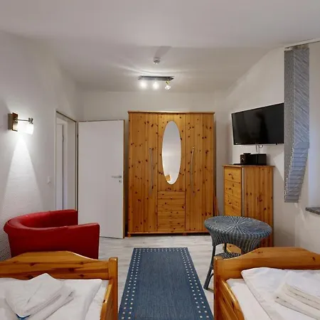 Apartment Strandnahe Mit Schwimmbad Im Haus, A Cappella 07, *