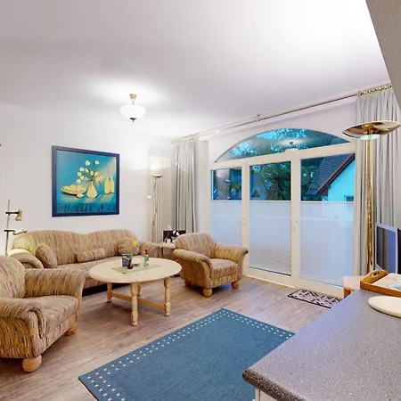 Apartment Strandnahe Mit Schwimmbad Im Haus, A Cappella 07, Binz