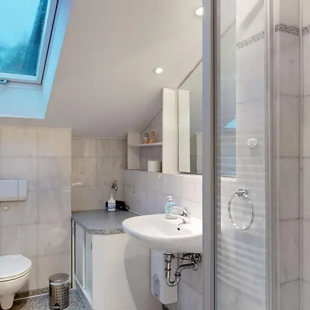 Strandnahe Mit Schwimmbad Im Haus, A Cappella 07, بينز