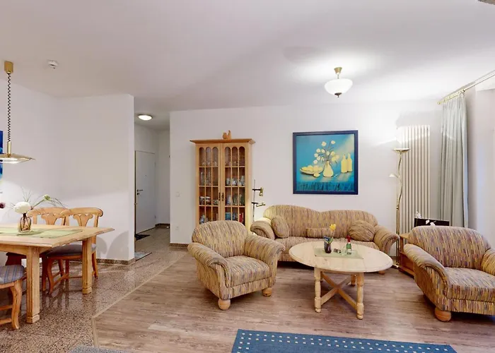 Strandnahe Mit Schwimmbad Im Haus, A Cappella 07, * 빈츠