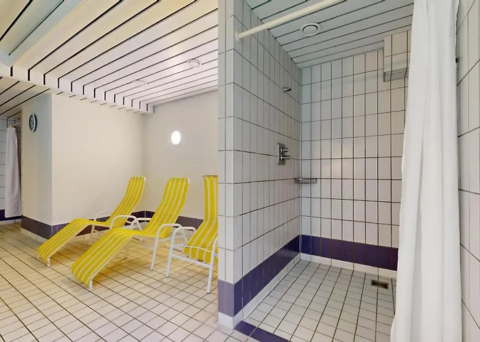 Strandnahe Mit Schwimmbad Im Haus, A Cappella 07, 아파트